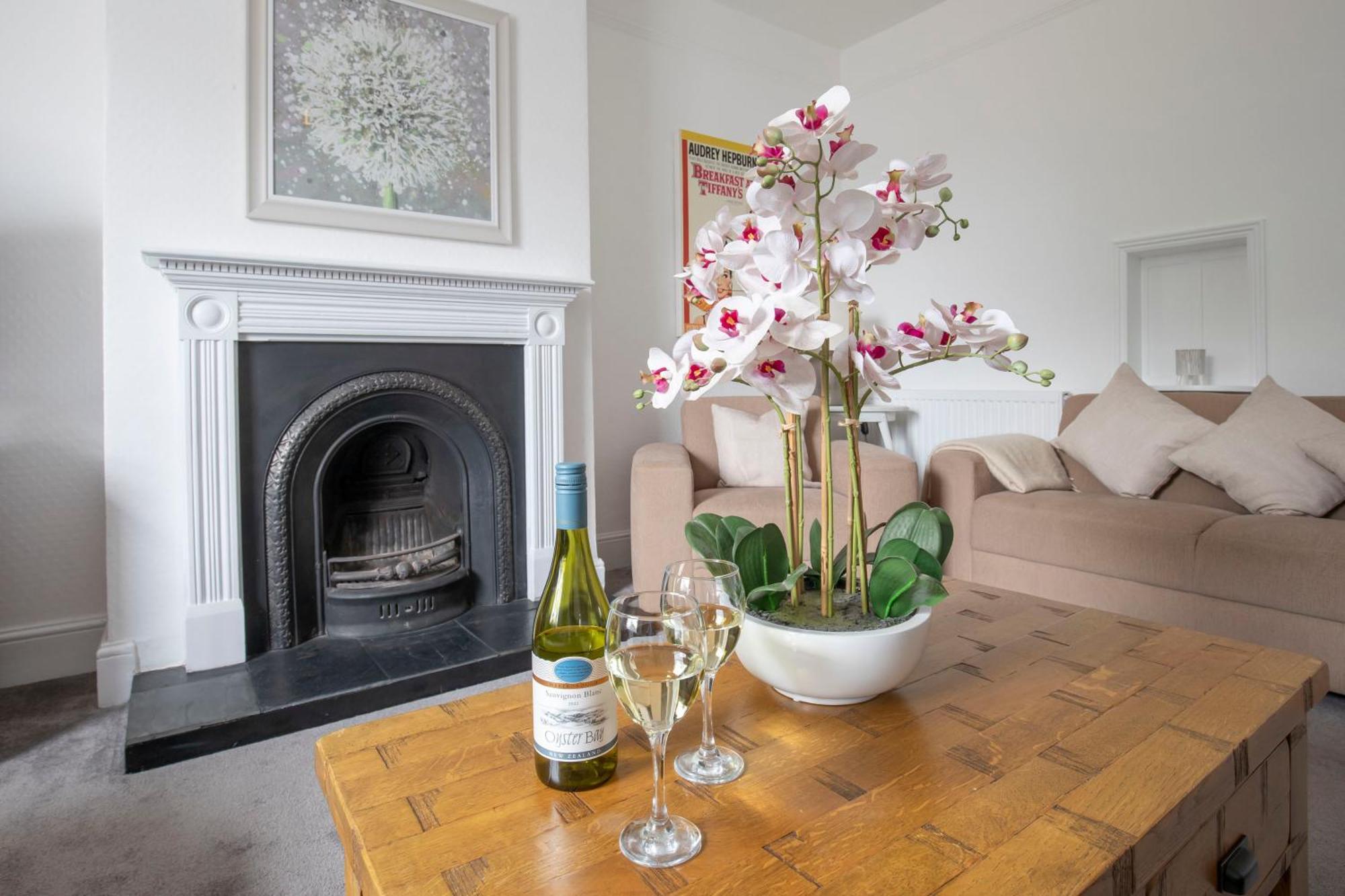 צ'לטנהם Fabulous, Vibrant, Town House, Central Bath Road מראה חיצוני תמונה