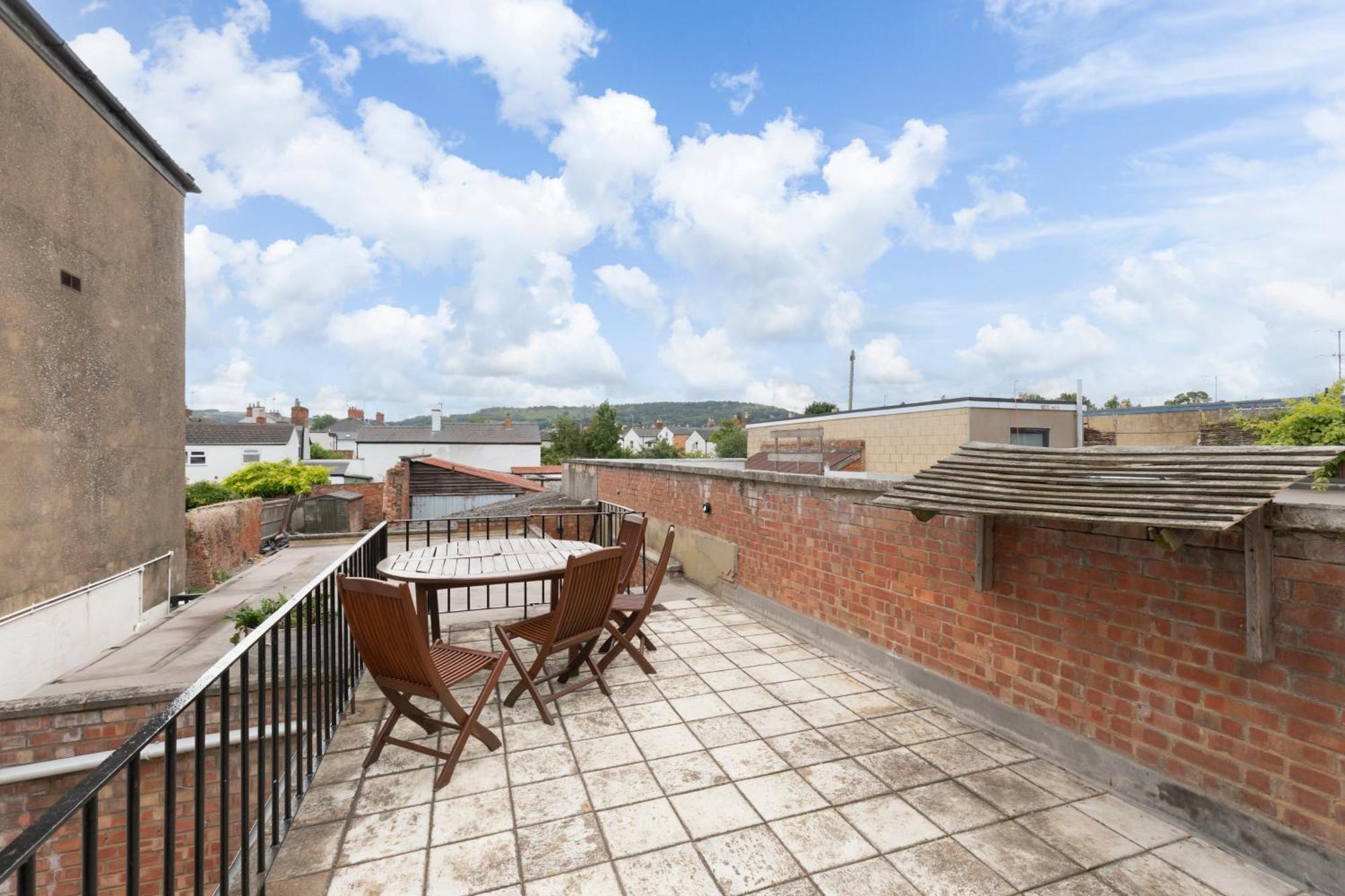 צ'לטנהם Fabulous, Vibrant, Town House, Central Bath Road מראה חיצוני תמונה