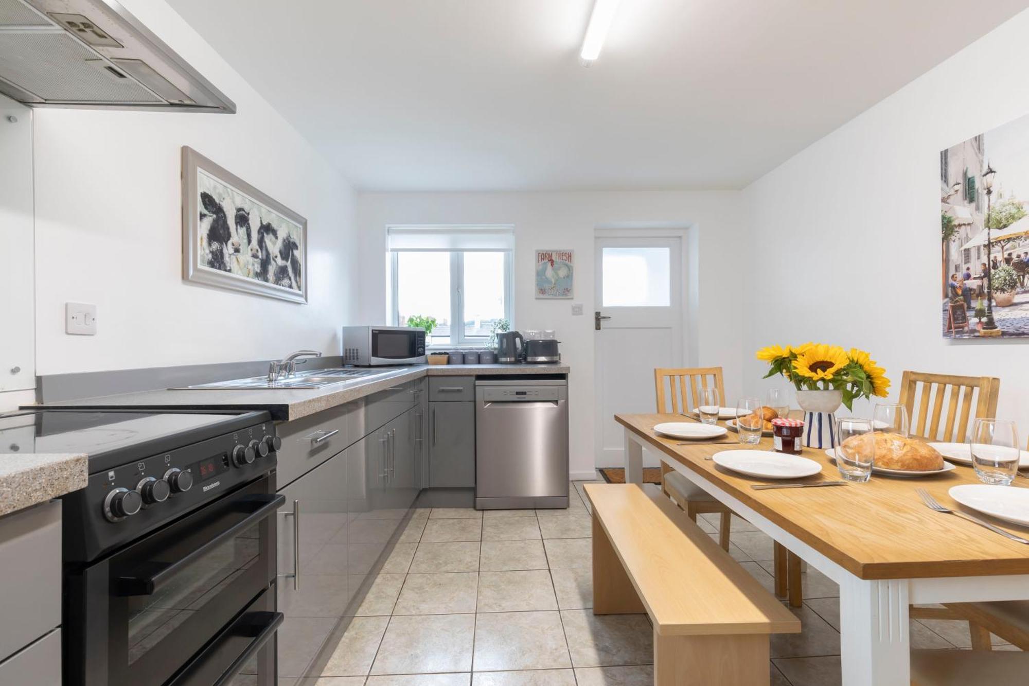 צ'לטנהם Fabulous, Vibrant, Town House, Central Bath Road מראה חיצוני תמונה